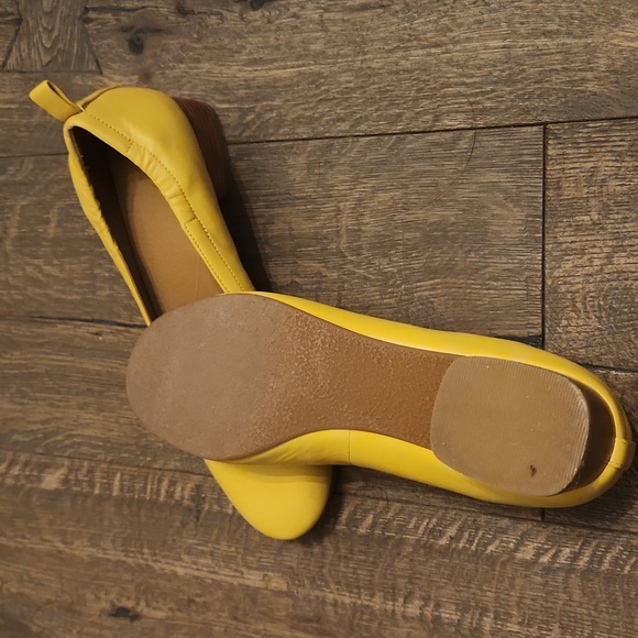Yellow Susina low heeled round toe shoes - Picture 3 of 3